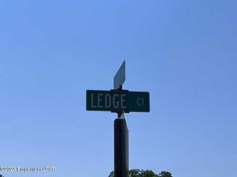 Ledge Court, Pittston, PA 18640