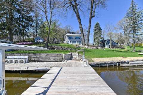 5725 E Peninsula Dr, Waterford, WI 53185