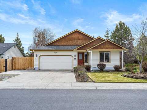 4300 SW Ben Hogan Drive, Redmond, OR 97756