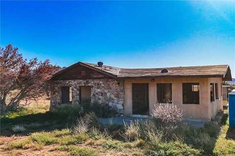 8626 La Contenta Road, Yucca Valley, CA 92284