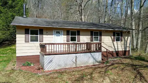 89 Hunter Hill Drive, Salem, WV 26426