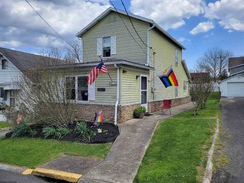 532 & 532 1/2 Herman Avenue, Star City, WV 26505