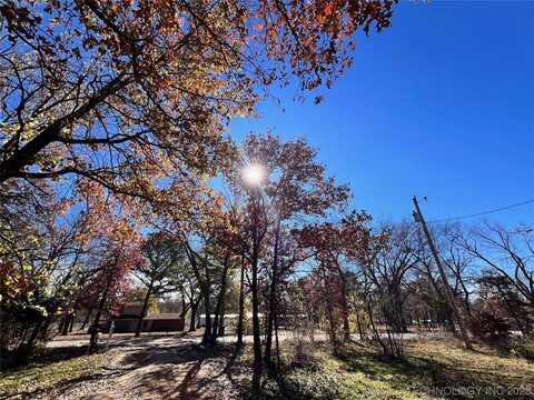 1750 Rolling Hills, Lone Grove, OK 73443