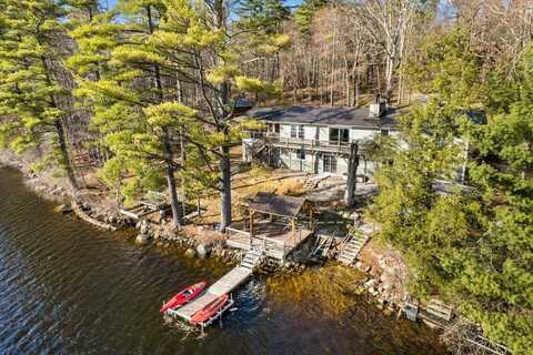 40 White Oak Pond Road, Holderness, NH 03245