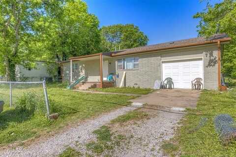 219 N Cherokee Street, Catoosa, OK 74015