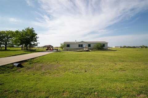 407 Wrangler Drive, Southmayd, TX 76268