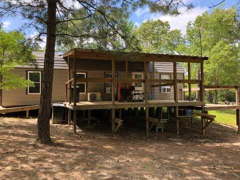 574 County Road 4349, Bivins, TX 75555