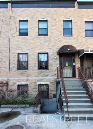 987 Jefferson Avenue, Brooklyn, NY 11221