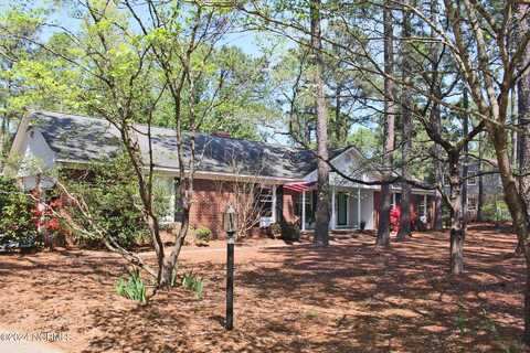 340 Stoneyfield Drive, Southern Pines, NC 28387