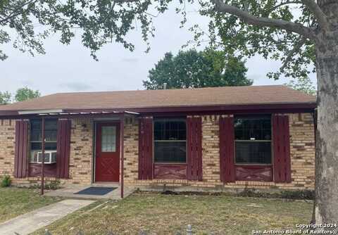 520 S CAMP ST, Uvalde, TX 78801