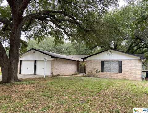 1906 Arrowhead Street, Floresville, TX 78114