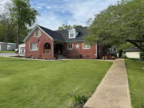 114 SPRING St, Hamilton, AL 35570