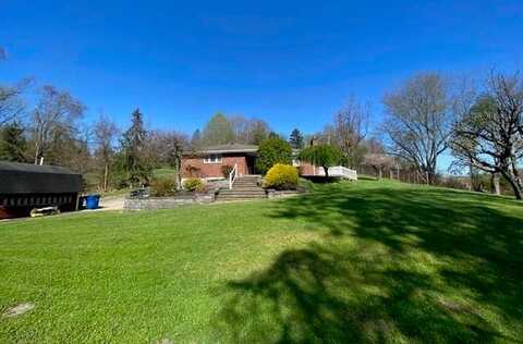 7875 Saltsburg Rd, Plum, PA 15239