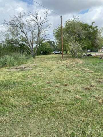 806 W 3rd Street, Bishop, TX 78343