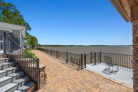 2368 Little Gull Road, Liberty Hill, SC 29074