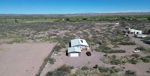 500 E Frontage Road, Polvadera, NM 87828