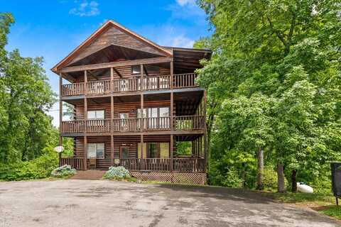 368 Oak Lake Drive, Sevierville, TN 37876