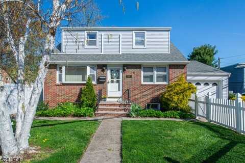 1089 Farm Rd, Secaucus Town, NJ 07094