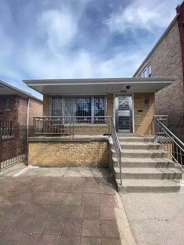 4149 S Rockwell Street, Chicago, IL 60632