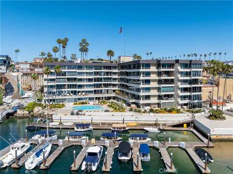 2525 Ocean Blvd., Corona del Mar, CA 92625