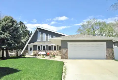 125 Oakmont, South Sioux City, NE 68776