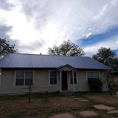 2611 Ave K, Snyder, TX 79549