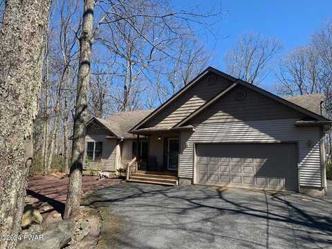 121 Goldrush Drive, Lords Valley, PA 18428