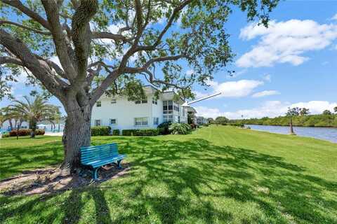 2800 Indian River Boulevard, Vero Beach, FL 32960