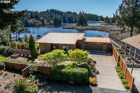 5626 LINDA WAY, Florence, OR 97439