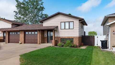 6Th, DICKINSON, ND 58601