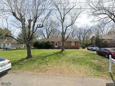 Lucinda, HENDERSONVILLE, TN 37075