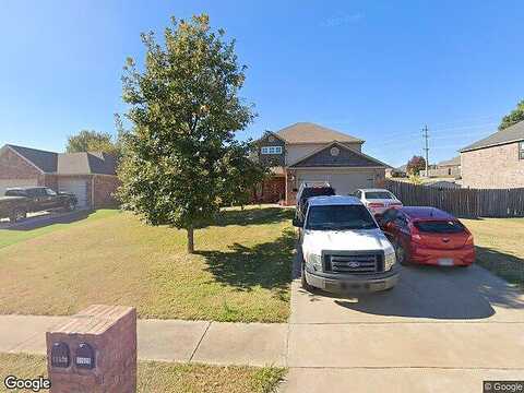 Giles, FARMINGTON, AR 72730