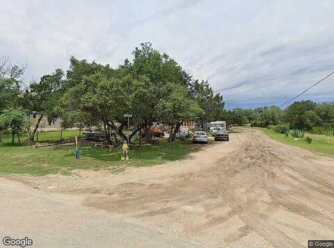 Leaning Oak, SPRING BRANCH, TX 78070