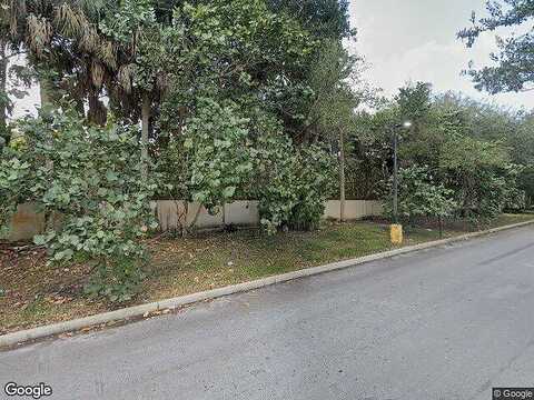 4Th, PEMBROKE PINES, FL 33027