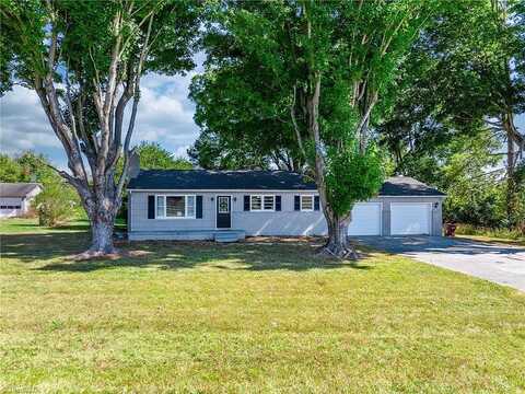 Longtown, BOONVILLE, NC 27011