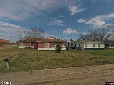 Lynn Ln # 17, FREEPORT, TX 77541