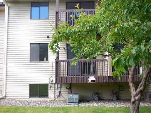 Livingston, SAINT PAUL, MN 55118