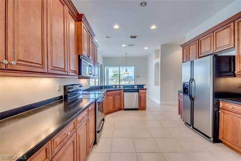 17Th, CAPE CORAL, FL 33990