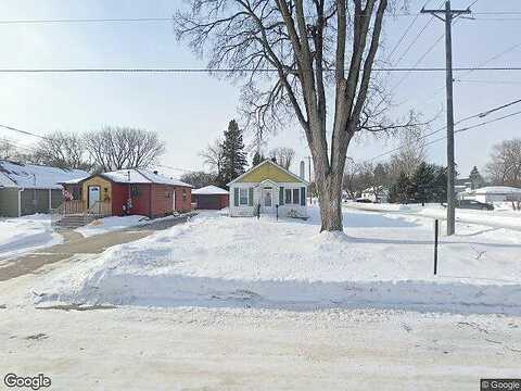 15Th, MOORHEAD, MN 56560