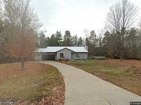 Manorwood, GAYLORD, MI 49735