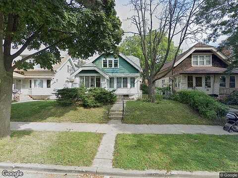 41St, MILWAUKEE, WI 53210