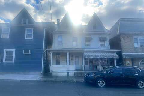 E Union St, TAMAQUA, PA 18252