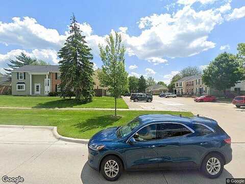 Charter Oaks, CLINTON TOWNSHIP, MI 48036