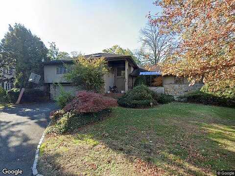 Willow, WOODMERE, NY 11598