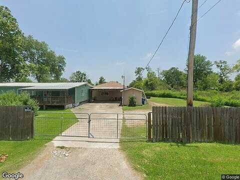 Avenue D, ALVIN, TX 77511