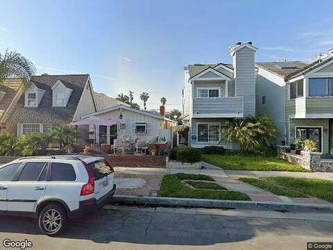 18Th, HUNTINGTON BEACH, CA 92648