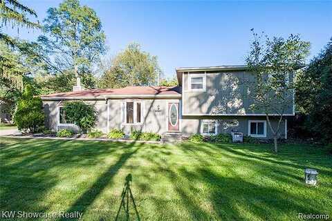 Pleasant, WEST BLOOMFIELD, MI 48323