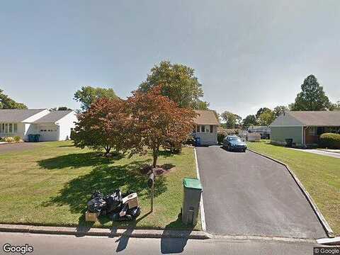 Holly, HATBORO, PA 19040