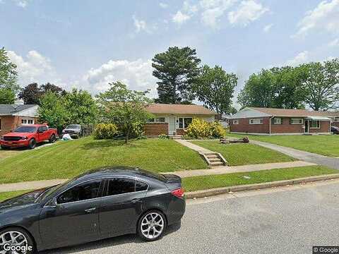 Robindale, CATONSVILLE, MD 21228