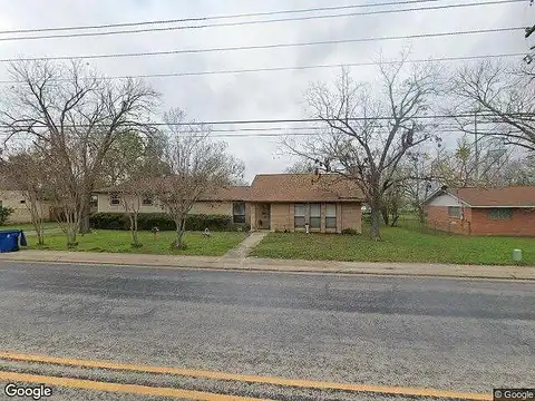 4Th, FLORESVILLE, TX 78114